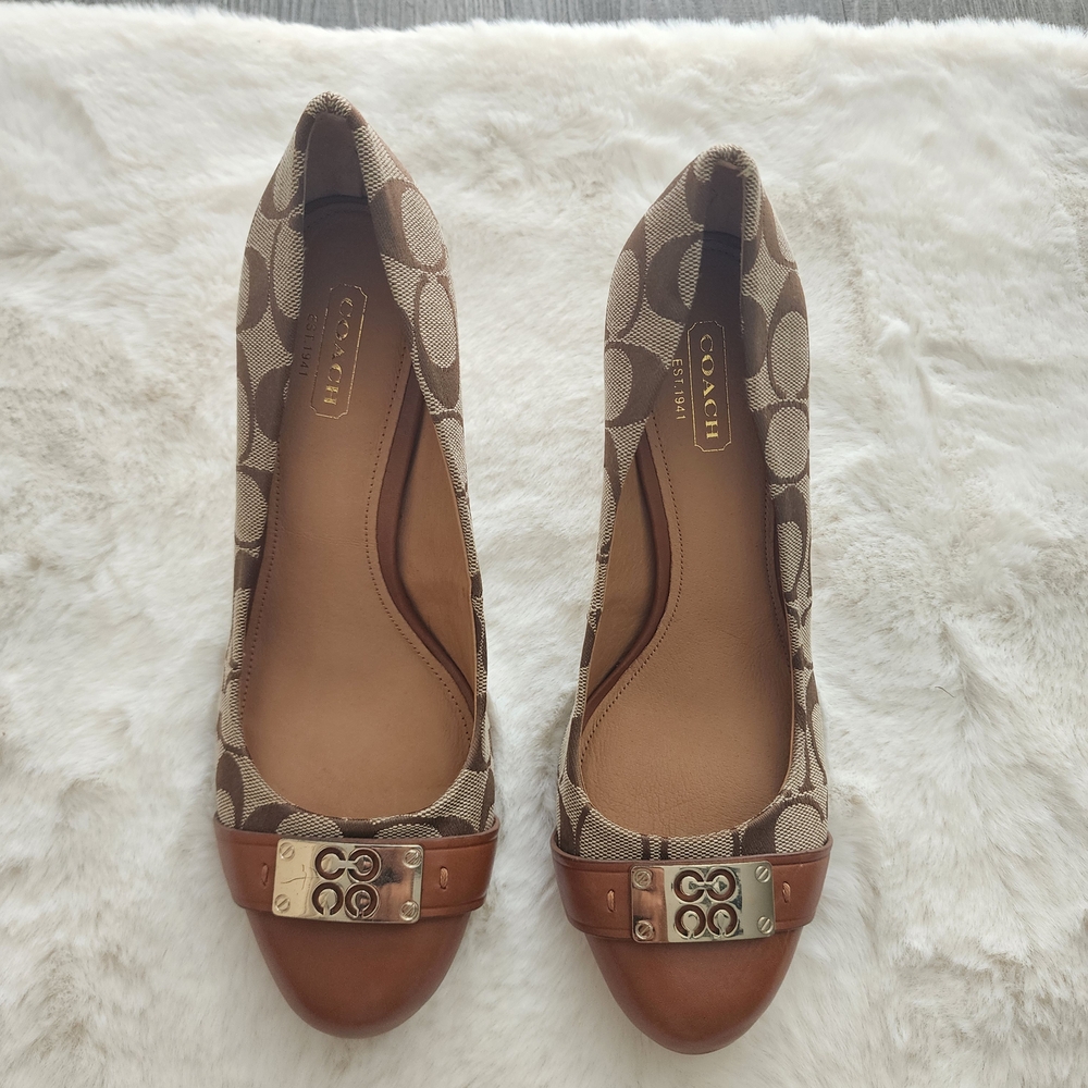 Coach Brown and Tan Leather Flats